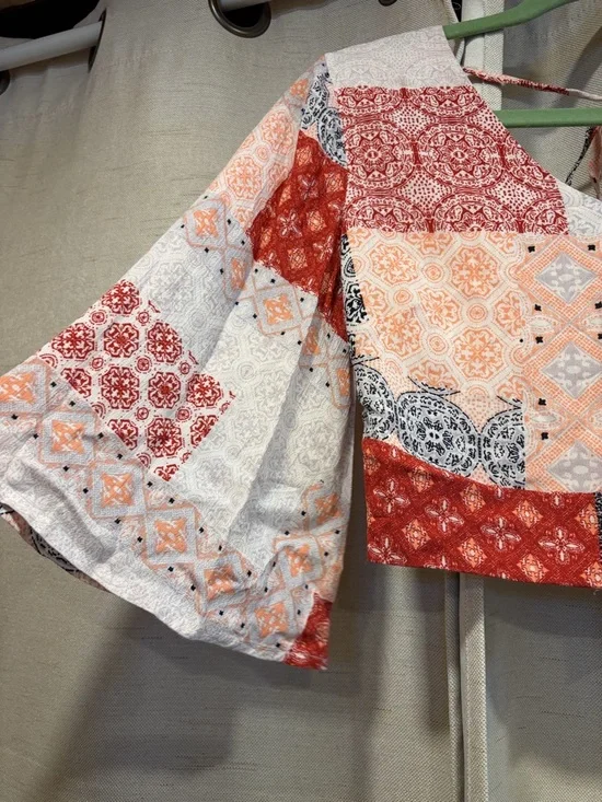 Boho Patchwork Bell-Sleeve Crop Top - Picture 2 of 7